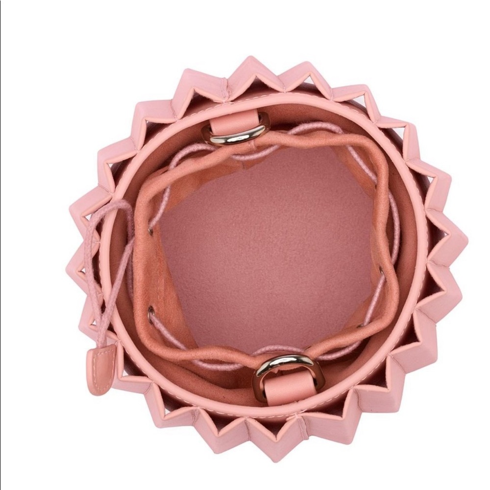 ❌SOLD❌ Mlouye mini lantern bag - Baby pink - Picture 2 of 3